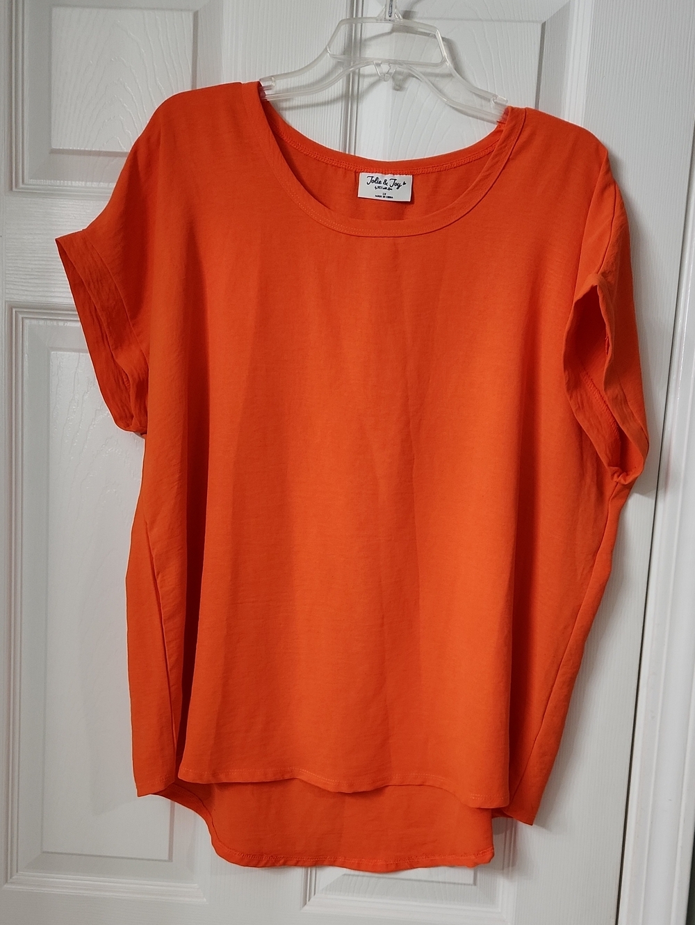 Women's Relaxed Short-Sleeve Tee in Bright Orange